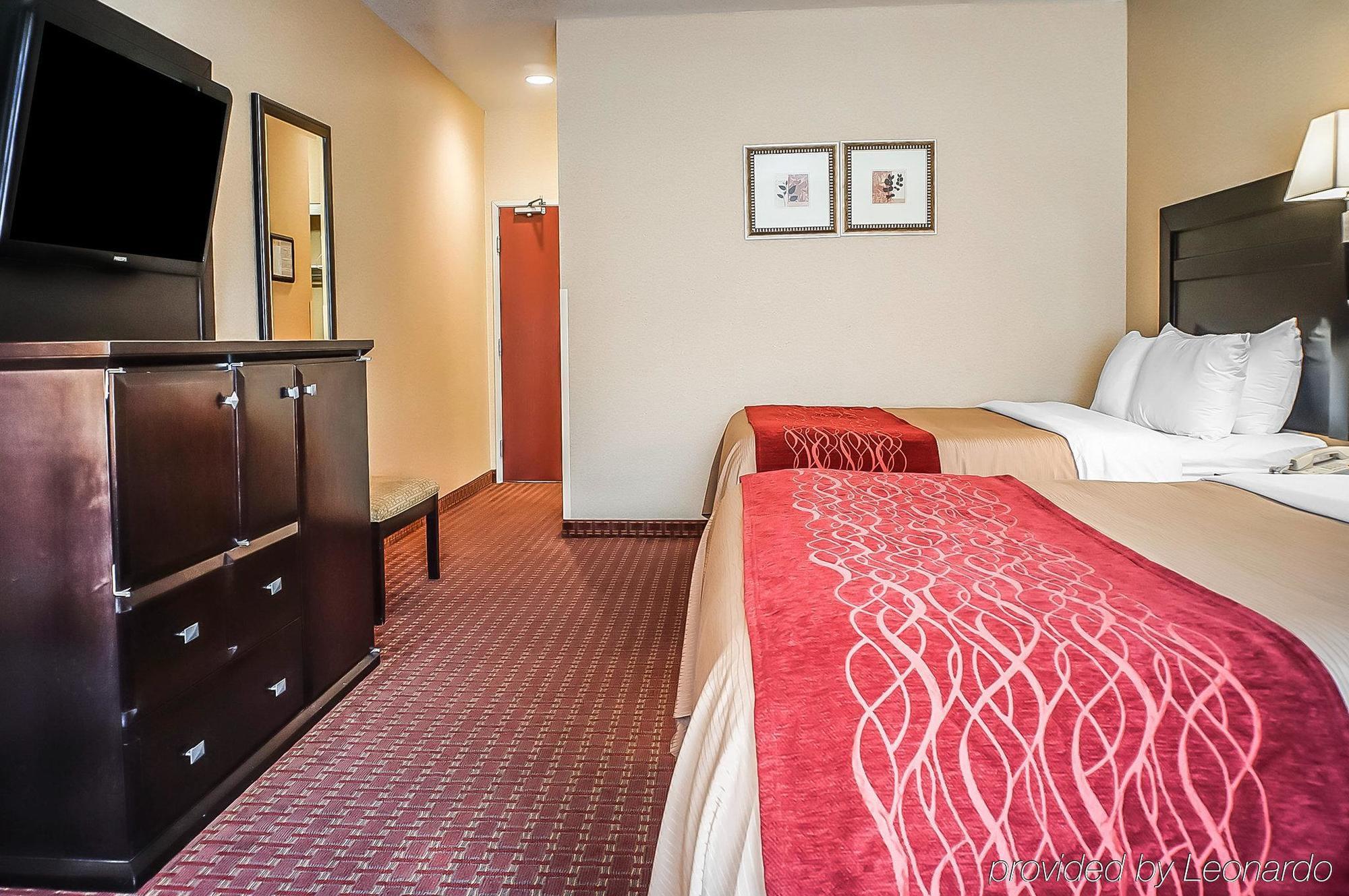 Quality Inn & Suites Roswell Exterior photo